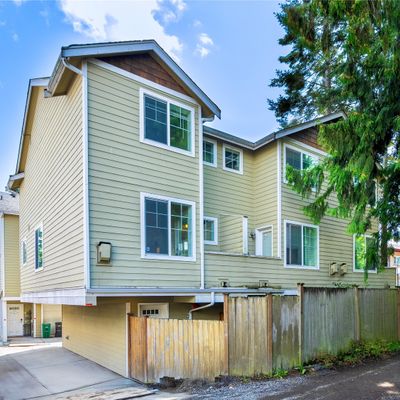 12017 32nd Avenue Ne, Seattle, WA 98125