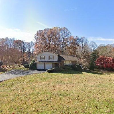 121 Temple Cir, Lynchburg, VA 24502