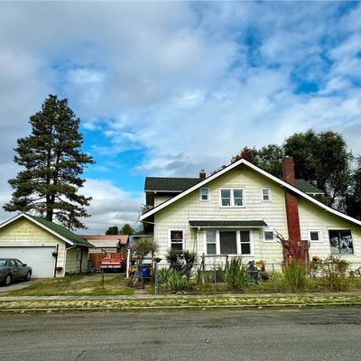 121 Yew St, Centralia, WA 98531