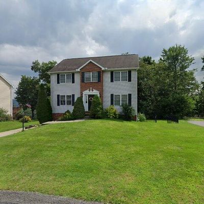 1212 Crescent Boulevard Ext, Crescent, PA 15046