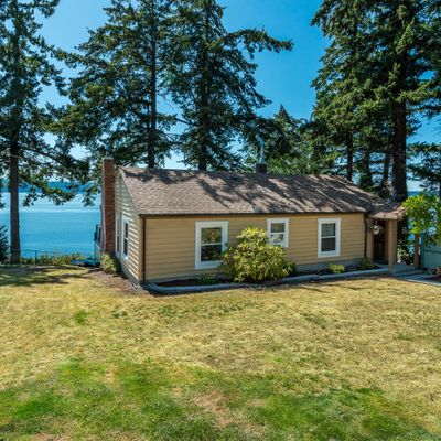 1212 Sw Camano Dr, Camano Island, WA 98282