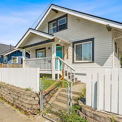 1217 S 19th Avenue, Tacoma, WA 98405