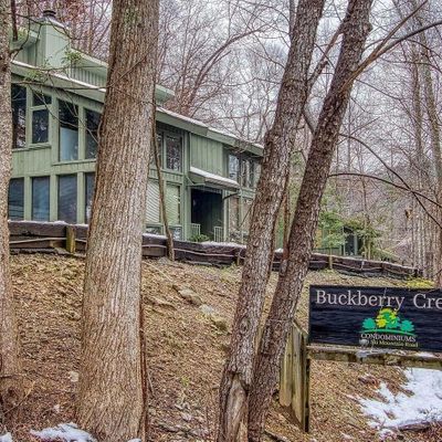 1228 Ski Mountain Rd, Gatlinburg, TN 37738