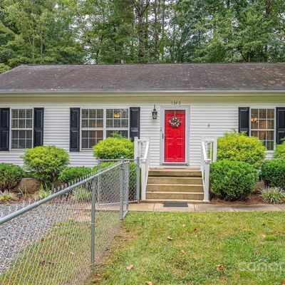 1242 E I St, Newton, NC 28658