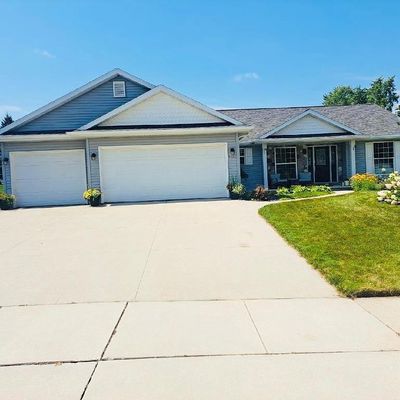 1511 Lisa Ln, New Holstein, WI 53061