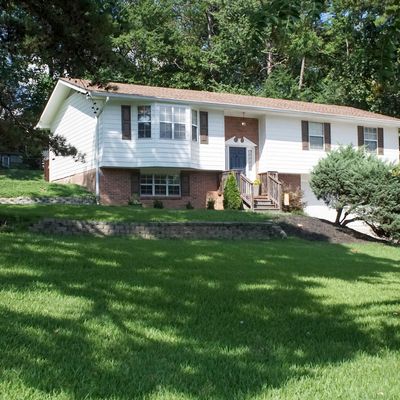 1515 Marrick Dr, Soddy Daisy, TN 37379