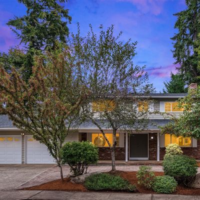 1516 151 St Ave Ne, Bellevue, WA 98007