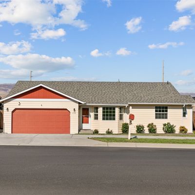 1558 Virginia Way, Wenatchee, WA 98801