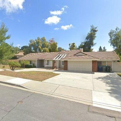 1600 Encino Dr, Escondido, CA 92025