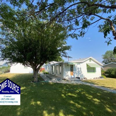 1605 Apodaca St, Riverton, WY 82501