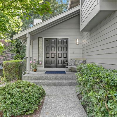 16143 Se 33rd Circle, Bellevue, WA 98008