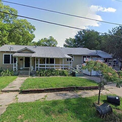 1398 W Austin St, Paris, TX 75460