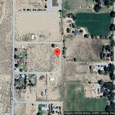 14 Hall Ln, Yerington, NV 89447