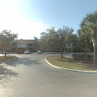 142 Santa Clara Dr #1, Naples, FL 34104