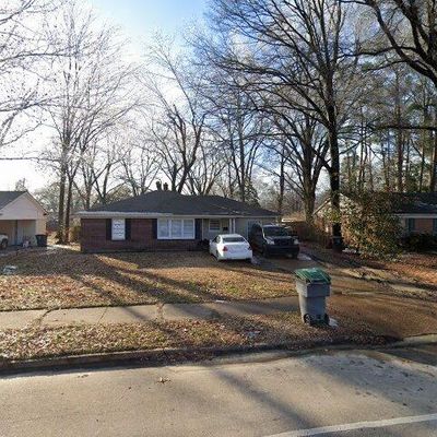 1447 Colonial Rd, Memphis, TN 38117