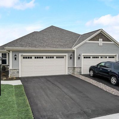 1456 Sandhill Ln, Mukwonago, WI 53149