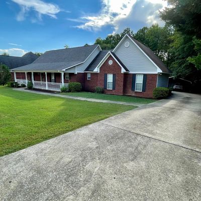 146 Lakeshore Dr, Lincoln, AL 35096