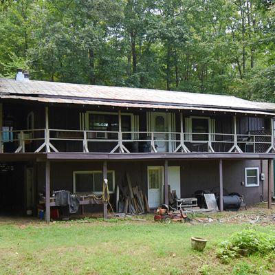 1464 Marsh Creek Rd, Linden, TN 37096