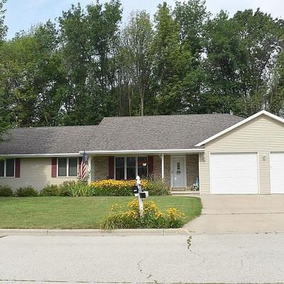 1739 Pine Tree Ln, Luxemburg, WI 54217