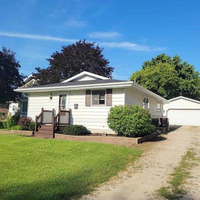 176 S Hickory St, Fond Du Lac, WI 54935