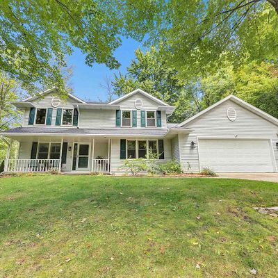 1768 Ives Ln, Suamico, WI 54173