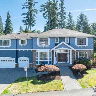 17915 W 33rd Place, Lynnwood, WA 98037