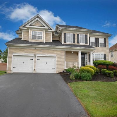 18 Fritz Dr, Sayreville, NJ 08872