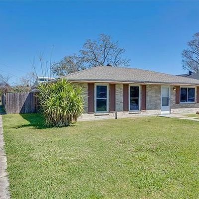 180 Blanche Dr, Westwego, LA 70094