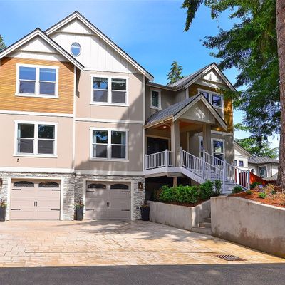 1808 104 Th Ave Se, Bellevue, WA 98004