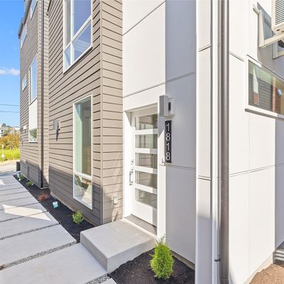 1818 24th Avenue S, Seattle, WA 98144