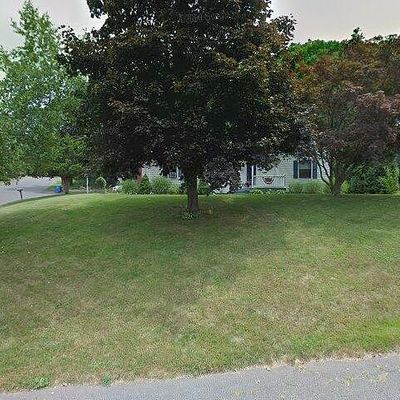 182 Dryden Dr, Meriden, CT 06450