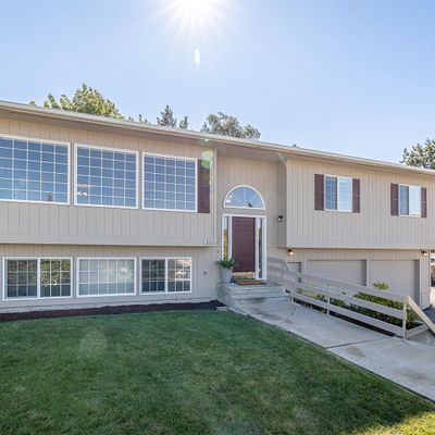 1831 Agate Pl, Wenatchee, WA 98801