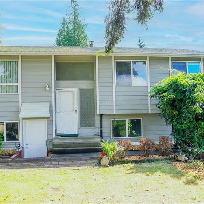 18511 44 Th Ave W, Lynnwood, WA 98037