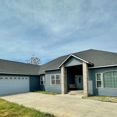 1870 Lester Rd, Sunnyside, WA 98944