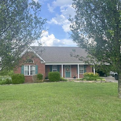 1876 Fall River Rd, Lawrenceburg, TN 38464