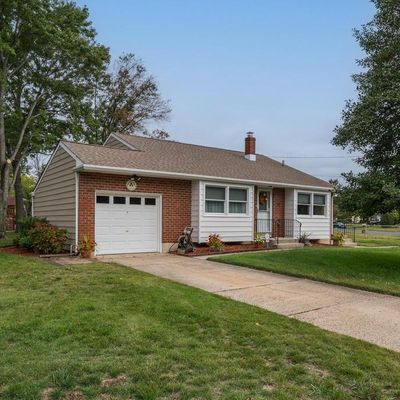 19 Chalfont St, Cinnaminson, NJ 08077