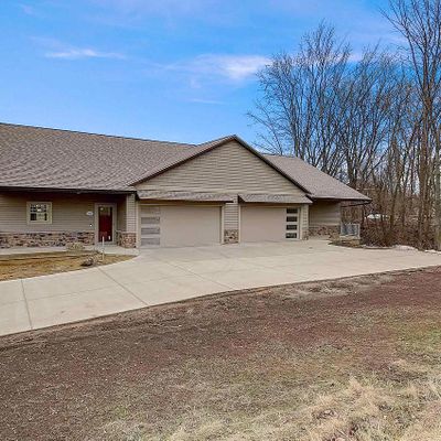 1905 Eastwood Way, Mount Horeb, WI 53572