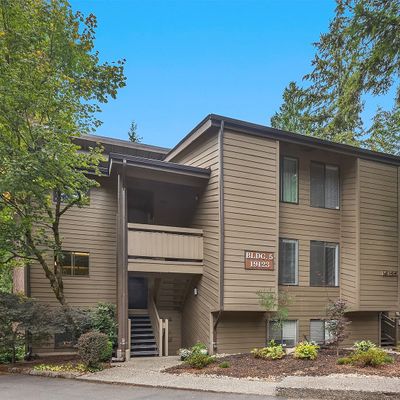 19123 Ballinger Way Ne, Lake Forest Park, WA 98155