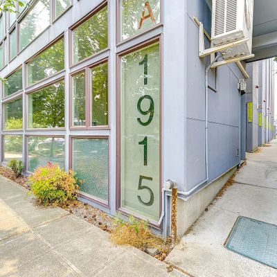 1915 25th Avenue S, Seattle, WA 98148