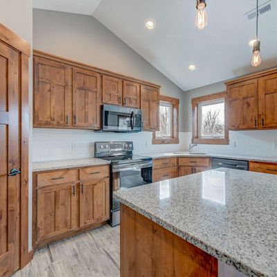 1915 Otter Way, New Richmond, WI 54017