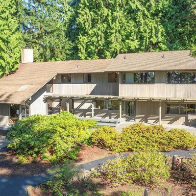 1927 Sw 170 Th St, Normandy Park, WA 98166