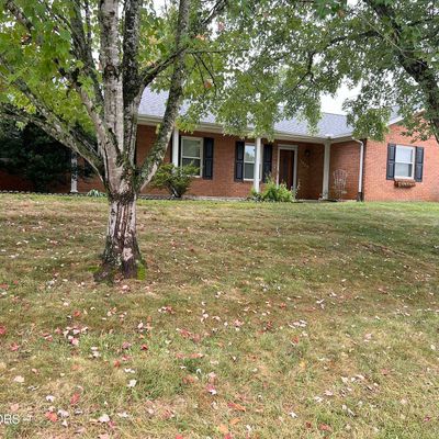 1929 Raulston View Dr, Maryville, TN 37803