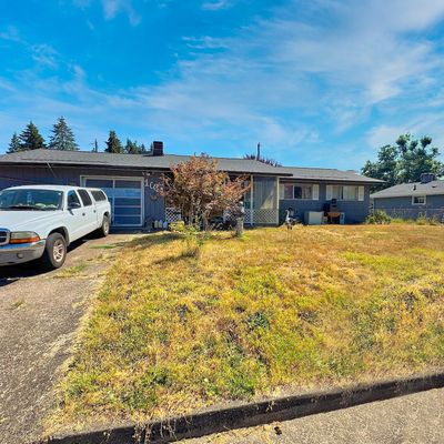 1631 Clark Ave, Cottage Grove, OR 97424