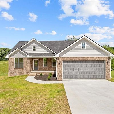 164 Lena Loop, Burns, TN 37029