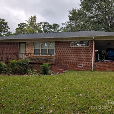 1640 2 Nd St Sw, Hickory, NC 28602