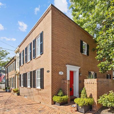 166 Duke Of Gloucester St, Annapolis, MD 21401