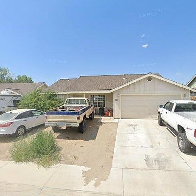 1668 Round Up Rd, Fernley, NV 89408