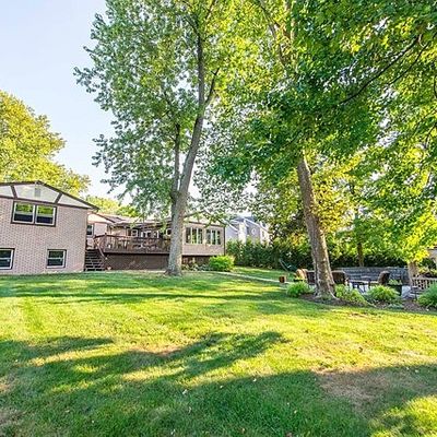 17 Penwood Rd, Livingston, NJ 07039