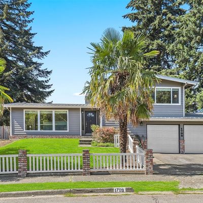 1709 Whitman Ave Ne, Renton, WA 98059