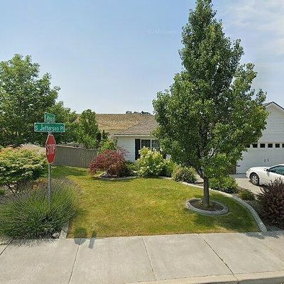 1710 S Jefferson Pl, Kennewick, WA 99338